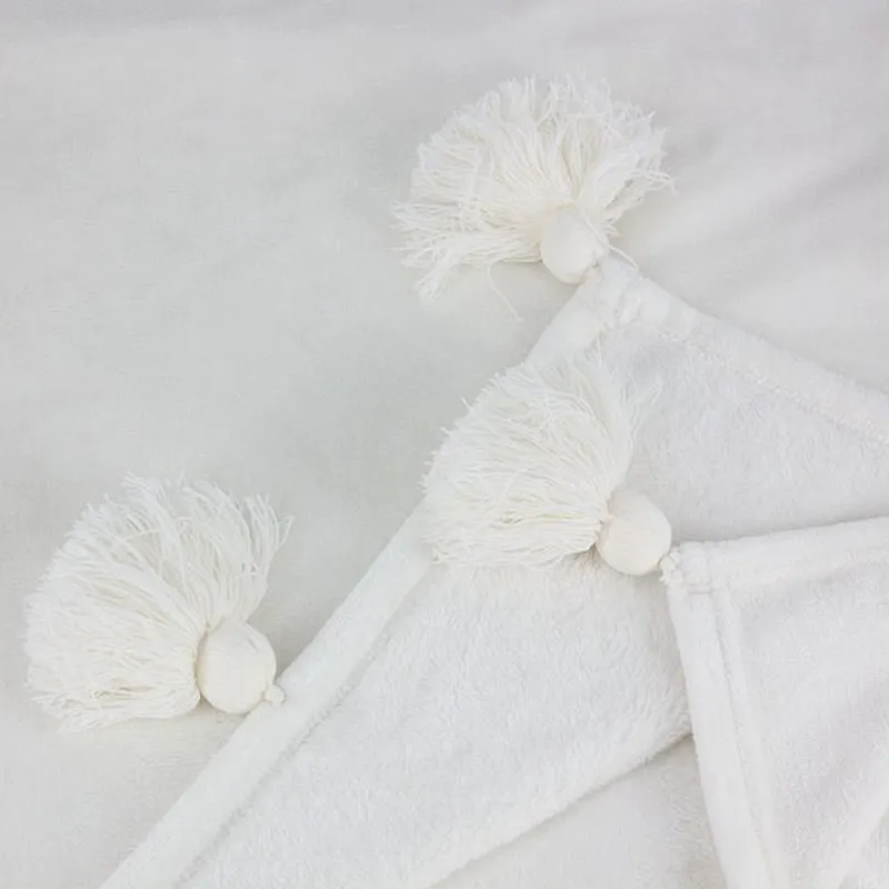 Luxury Decorative Gift Tassel Velvet Flannel Fleece Throw Blanket